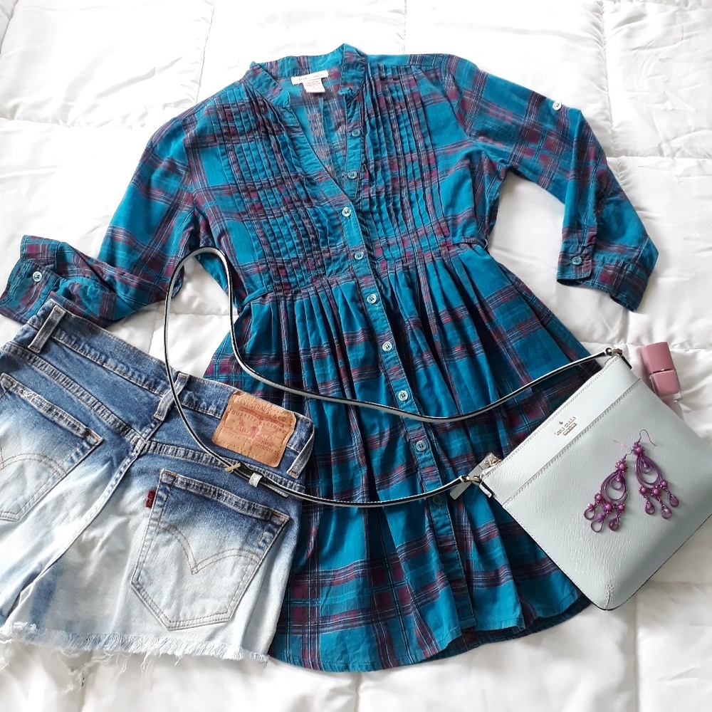 🦩 5/$25 🦩Tunic Button Down Teal/Fuchsia in Plaid